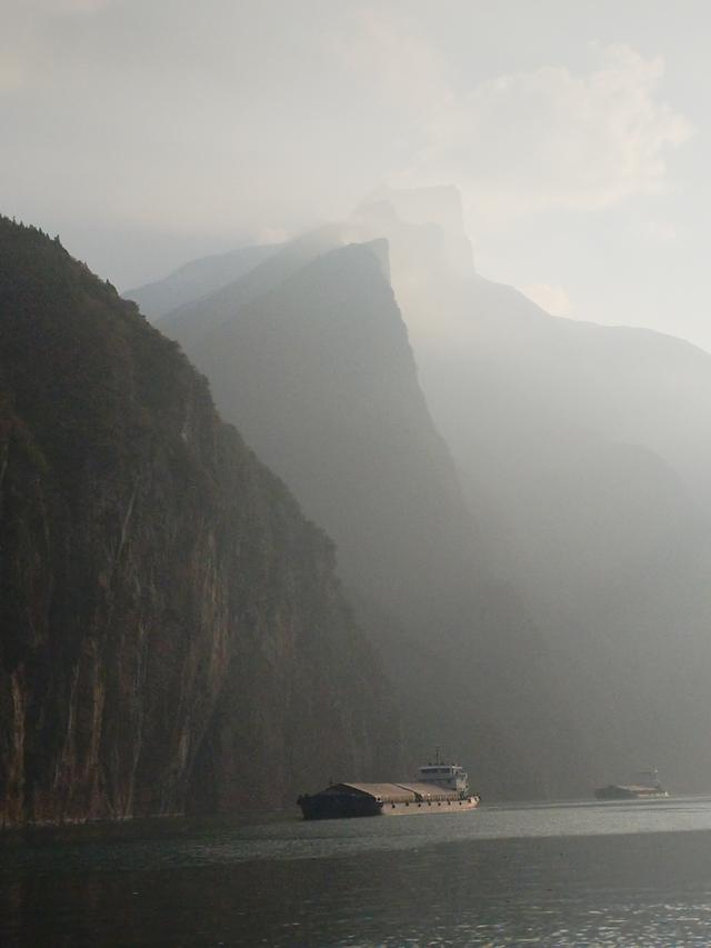 鄂渝行第三天：小红船.瞿塘峡.巫山.神女天路