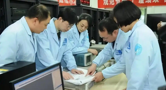 性能高出1000倍，中国北斗被某国电磁干扰，他成功破解助北斗建成