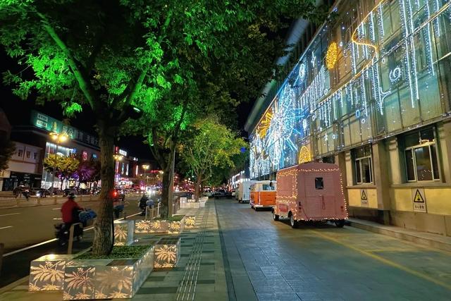 额尔敦路丨因为一条路 爱上一座城
