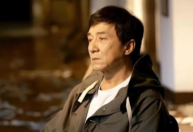 71岁成龙不再隐瞒，公开去世后留特殊礼物，病逝传闻早真相大白