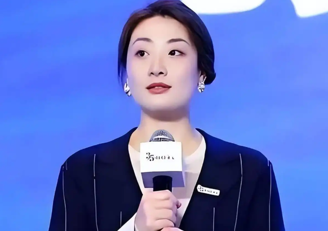 宗馥莉遗产风波后首发声，三句话表明立场，杜建英宗泽后应感惭愧