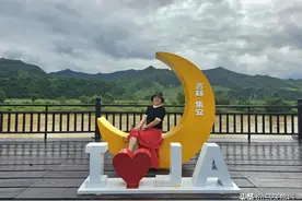 集安市一日游电影《缝纫机乐队》那把大吉他原来真的存在就在这里图片