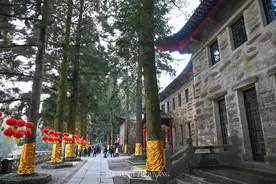 庐山三大建筑，民国夏都的政治中心，是庐山人文历史精华所在图片