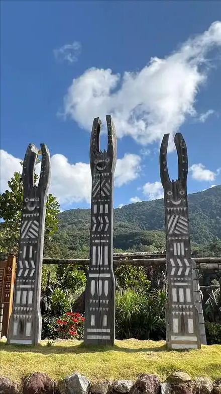 九年记录翁丁变迁：刘春雨直言，文化之变藏在村寨的烟火与灰烬里