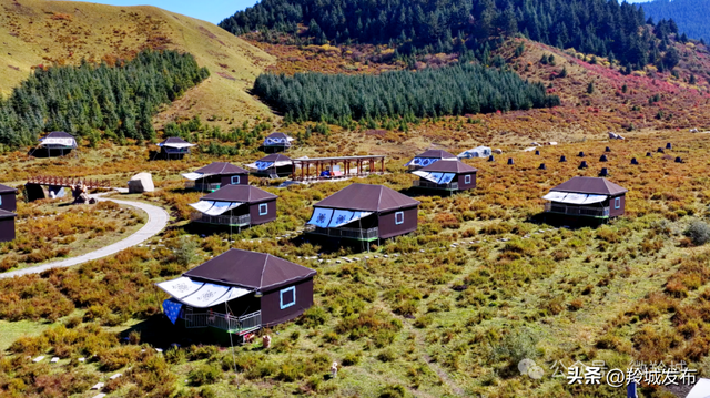 当周秋韵：雪山为伴 色彩作诗