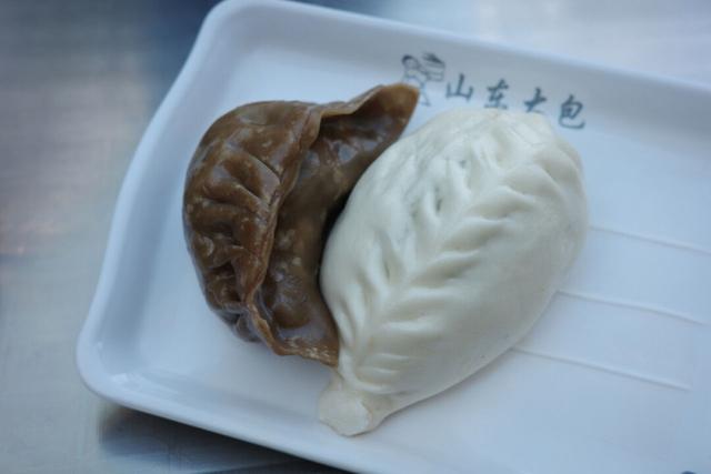 不打卡也能爱上青岛！轮渡追海鸥和早市啃馒头，体验本地人生活