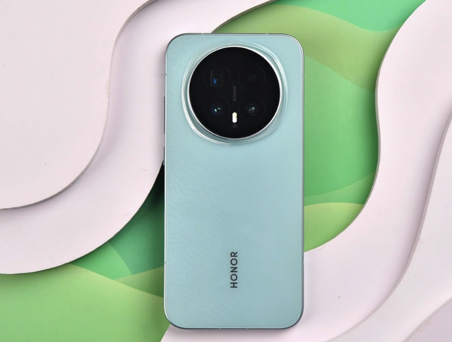 OPPOFindX9、小米17、荣耀Magic8、vivo X300，四款新旗舰怎么选？