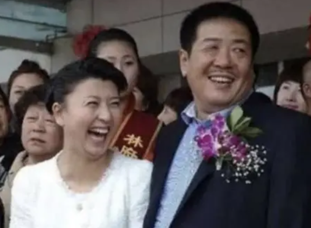 闫学晶哭穷风波大反转！儿子忍不住说出真相，有一点让那英说对了