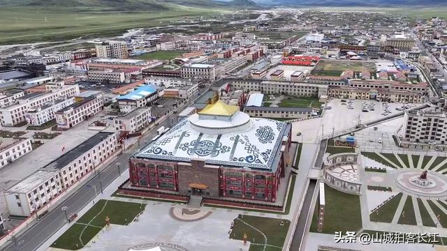 四川仅十万人的巨无霸县,面积超绵阳,藏着多处撼动灵魂的景观