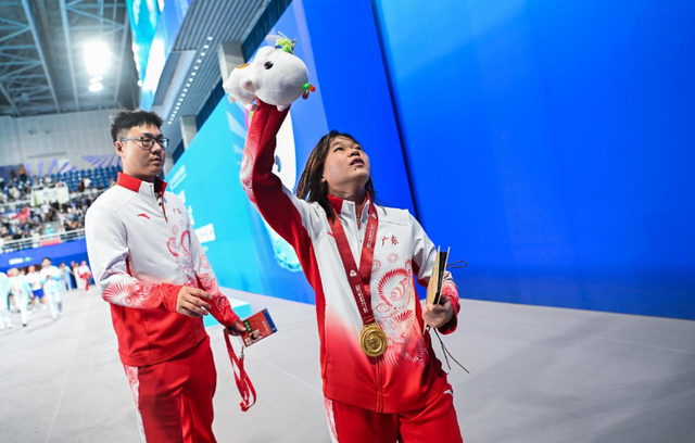 全红婵发胖惹全网担忧，夺冠后打脸黑粉，与王伟莹才磨合一个月