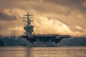 美航母闯南海，日本有了底气？飞机擅闯钓鱼岛，中国海警果断回应图片