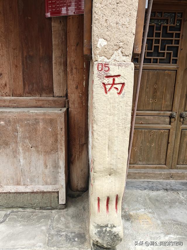 江边古镇风景不错，值得一看