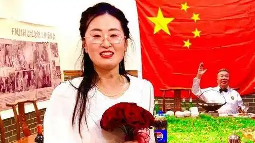 65岁“内蒙老炮	”抖爷娶36岁女友，自曝是第8任，父亲是知名劳模