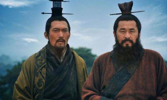 马谡其实只是替罪羊！诸葛亮真正想杀的是马谡背后的靠山，他是谁