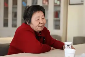 26岁保姆自述：照顾65岁老头时候经常被摸，三年后得到了全部遗产图片