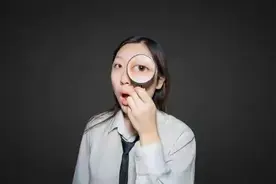 男生为什么接吻时喜欢乱摸图片