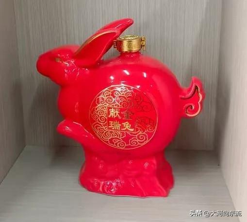 潍坊酒文化研究会酒器收藏协会2026年度工作会议在云门春酒业召开