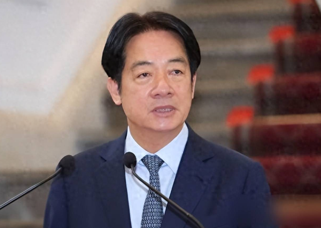 “台独”天塌了，特朗普为了顺利访华，给赖清德下了一道死命令
