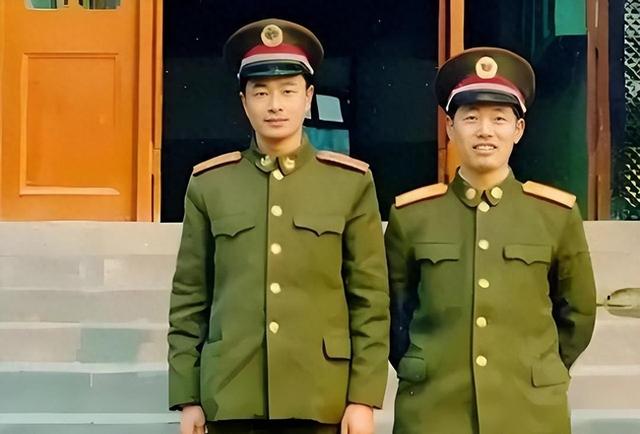 我退伍后在小学当保安，学校缺老师被请去顶课，多年后我成了校长