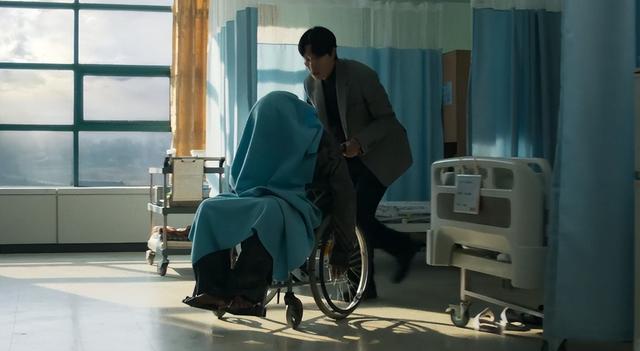 塌房一年还能复出，就凭这烂片？