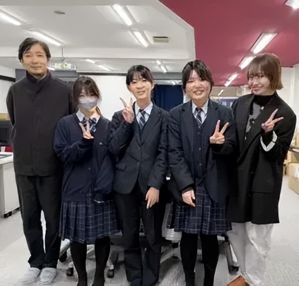 请输入图片描述 请输入图片描述