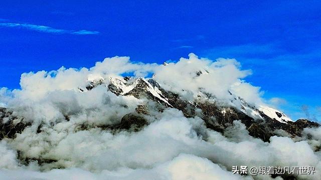 《219西藏南南线》中尼边境：乃夏村 晨雾织彩缎，田园藏仙境