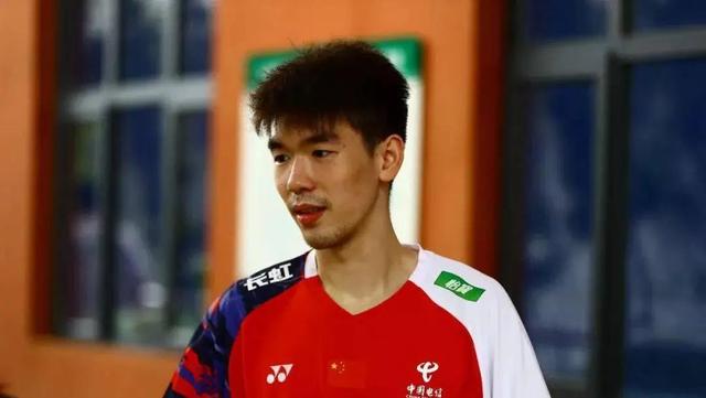 0比2惨败！一轮游！国羽奥运冠军之子又输了，网友：球二代不争气