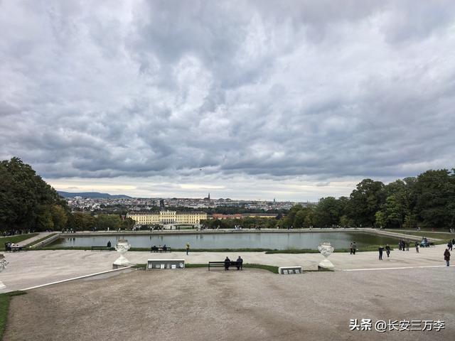欧洲行第8天：看茜茜公主美泉宫宏伟壮丽 见维也纳内城区热闹非凡