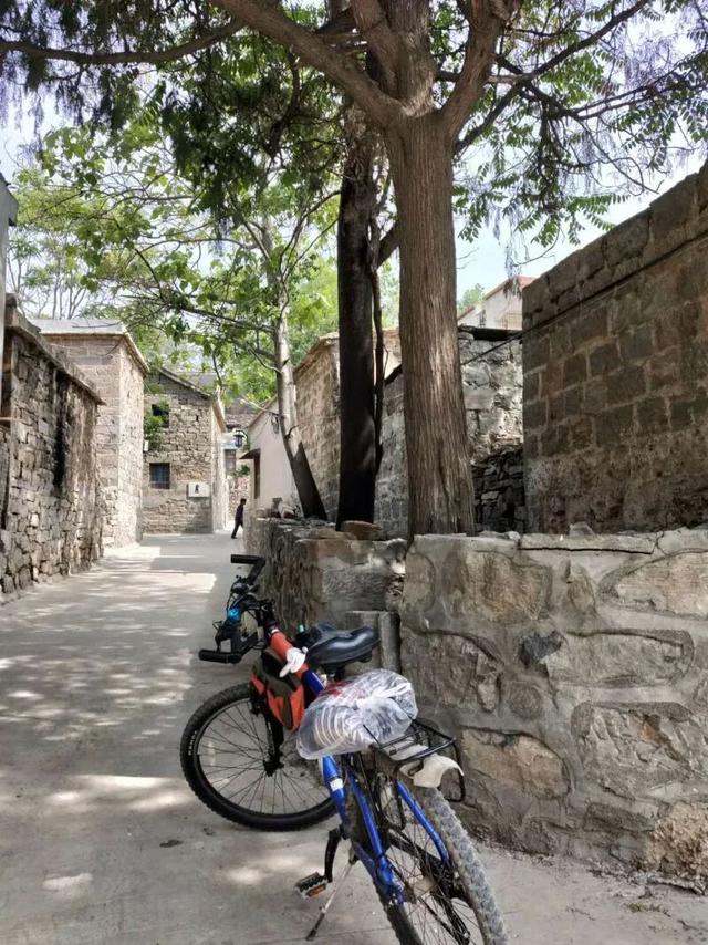 《骑行烟岭沟，探幽毛遂洞》