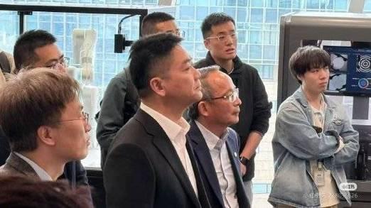 刘强东美女助理：出身普通，却深得刘强东信任，名下400多家公司