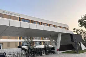 9月开学！武汉新城高中+1图片