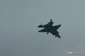 官宣了？编号75歼35露面，空军三剑客升级为四剑客图片
