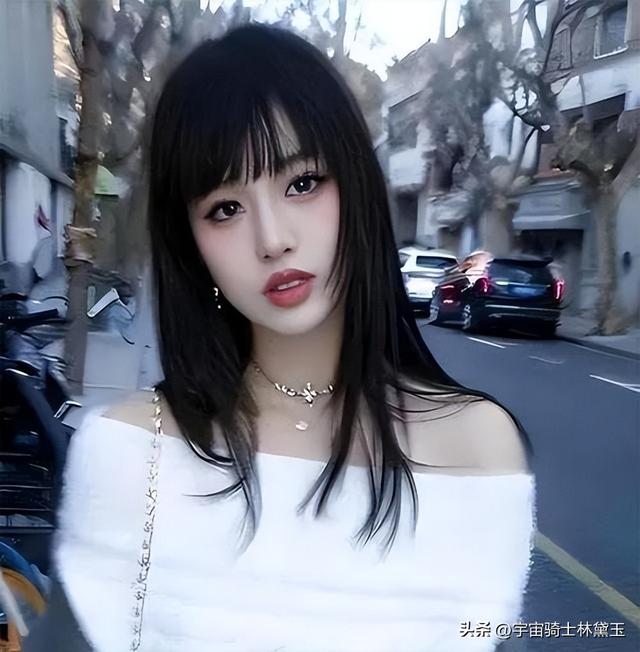 汪峰大女儿小苹果恋爱了！男友身高超190家境优渥，俩人合影养眼