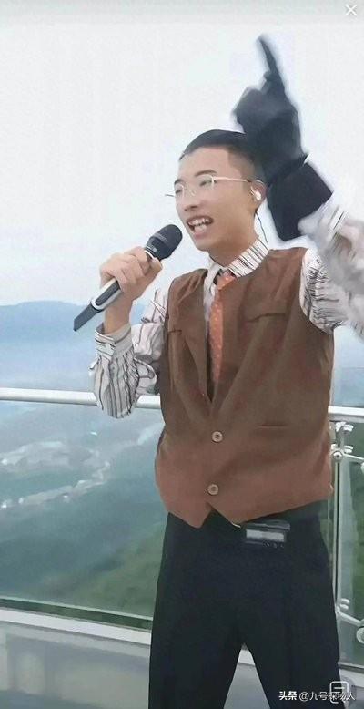 远离造神陷阱！曾经一夜爆红的郭有才，终于为自己的荒唐付出代价