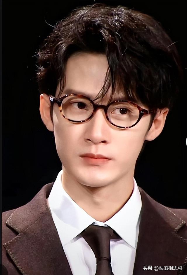 他的新剧引爆网络！从“奶油小生”到“剧抛脸”	，逆袭之路太惊艳