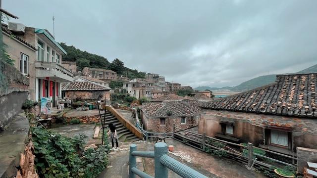 和大舅哥合伙开厂年利200万，他拿185只分我15，我撤资后他急了