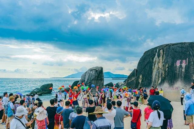 “第2个香港”即将诞生，面积比香港大30倍，目标是比香港还自由