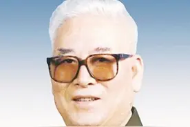1990年向守志退休，谁来接任南京军区司令员？对越作战的王牌师长图片