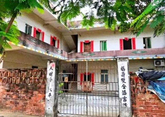 全红婵担心的事还是发生，老家别墅刚封顶，爸妈就走上大衣哥老路