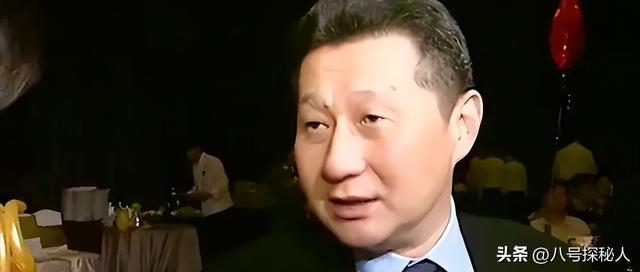 包养情人无数，娶初中同学女儿为妻，玩老婆闺蜜，嗜色如命的富豪