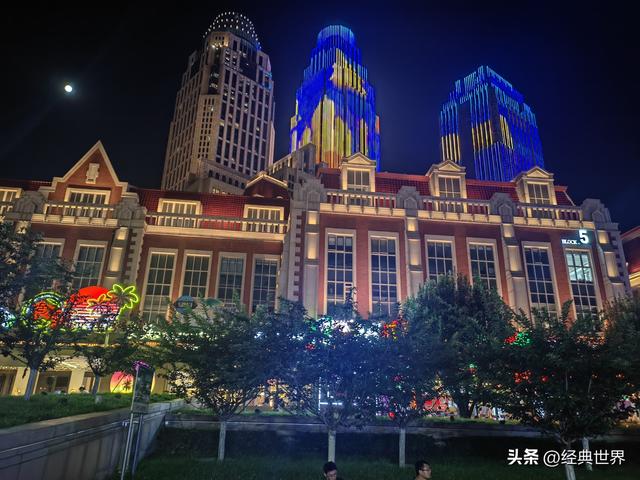夜幕下的海河