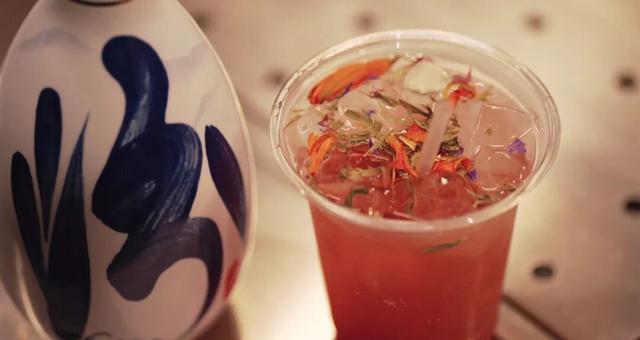 取悦自己，不必等到酒局结束