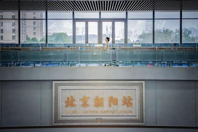别只顾赶车！这个城市坐拥多座超美火车站