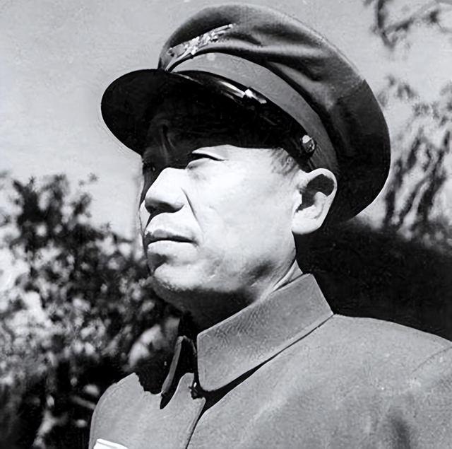 1955年，北京军区副司令空缺	，毛主席：当年违抗军令的王疯子在哪