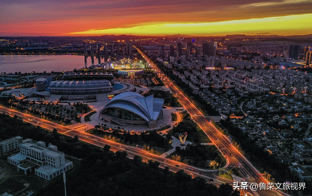 荣成霞光记：山海之间的奇幻诗篇