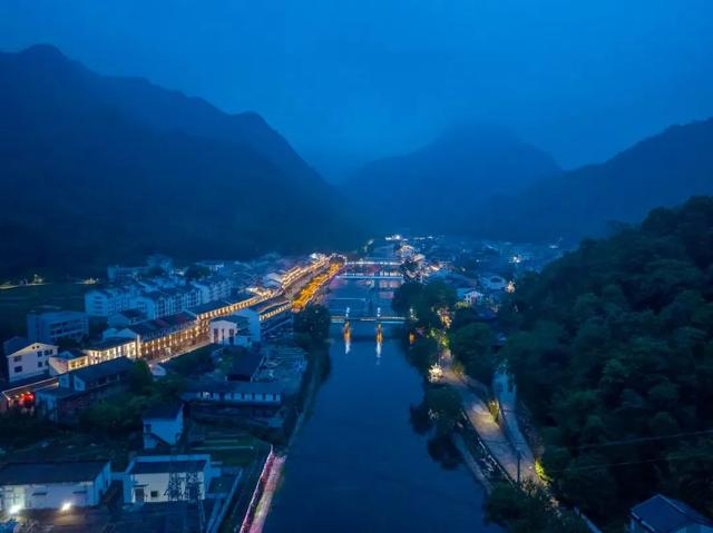 高铁直达，来浙江就能探索“九寨沟”！