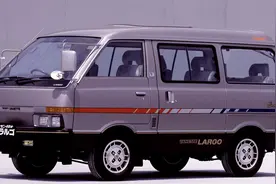 90年代国内豪华面包车的代表——尼桑万利特（巴宁）图片
