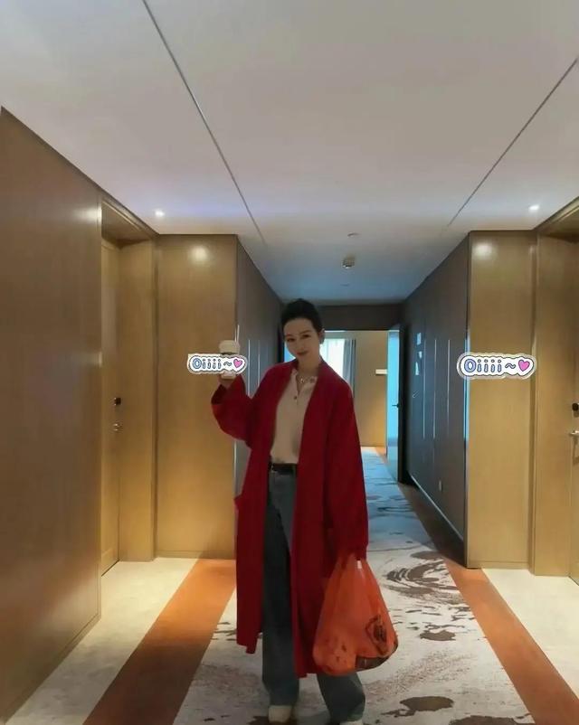 王鸥近照大变样	，42岁发福告别“刻薄相”，这种气质才叫国民小姨