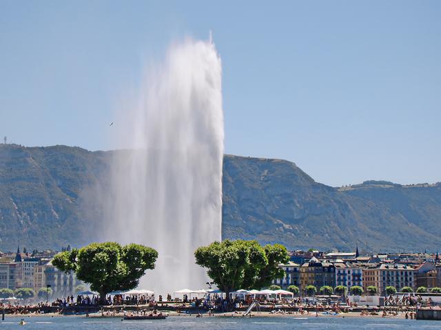 再访瑞士，世界丛林中目睹小国的生存之道