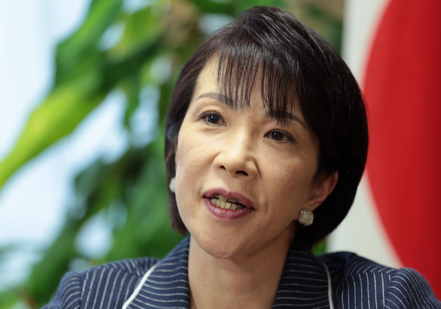高市早苗连续2天喊话中国，承认自己该反思，希望与中方高层对话